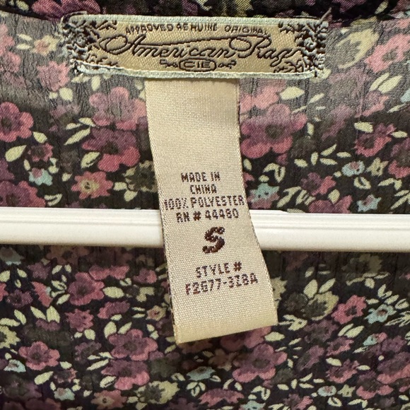 American Rag V-Neck Button Up Sheer Floral Short Sleeve Blouse Top Small - Picture 2 of 5